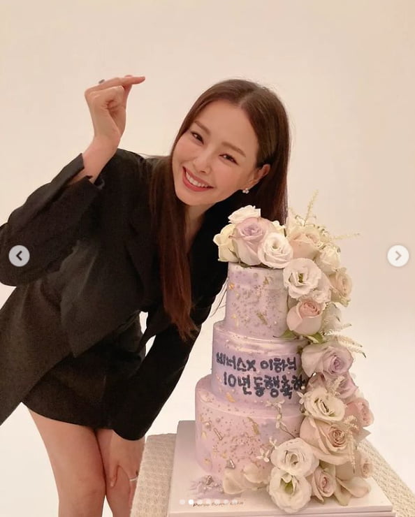 이하늬, 비너스 같은 미소...속옷 모델 10년[TEN★]