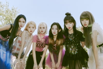 스테이씨, 미니1집 초동 11만 넘겼다…2020년 데뷔 걸그룹 최초