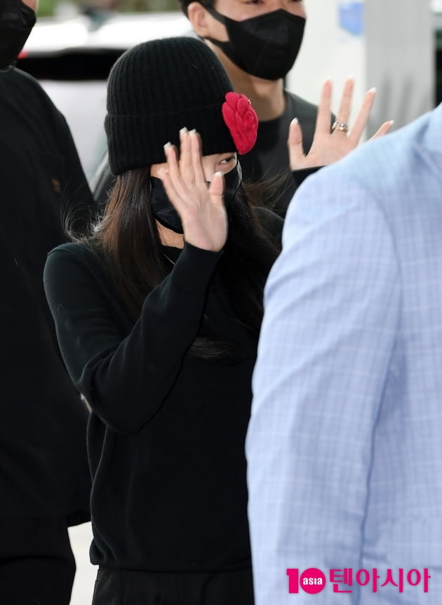 [TEN 포토] 블랙핑크 제니 '여러분 반가워요~'