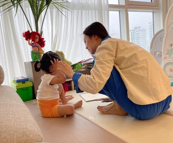 '오상진♥' 김소영, 집에선 민낯이지…"홈웨어 오픈해요" [TEN★]