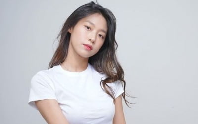 AOA 설현, 의외의 볼륨감…알고 보니 글래머였네 [TEN★]