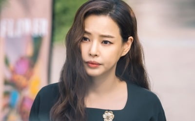 이하늬vs진서연, 묘한 분위기 속 기싸움…살벌한 신경전 ('원더우먼')