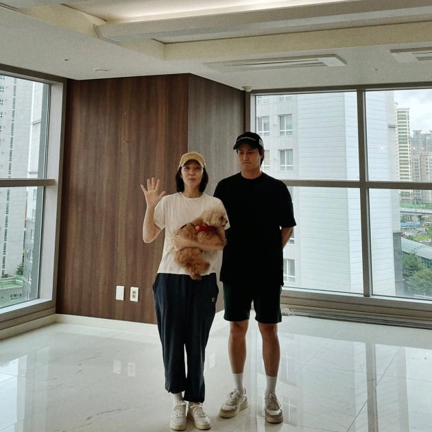 신다은♥임성빈, 새로 이사할 집 공개…연식 느껴지네 "싹 듣어 고칠 예정" [TEN★]