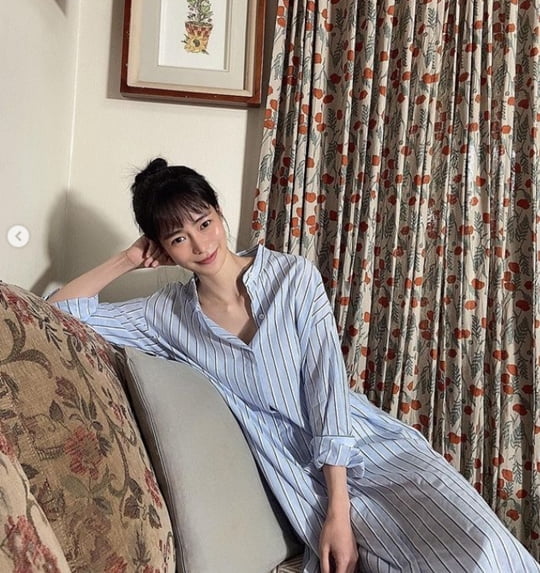 임지연, 셔츠 원피스로 드러낸 반전 섹시美 [TEN★]