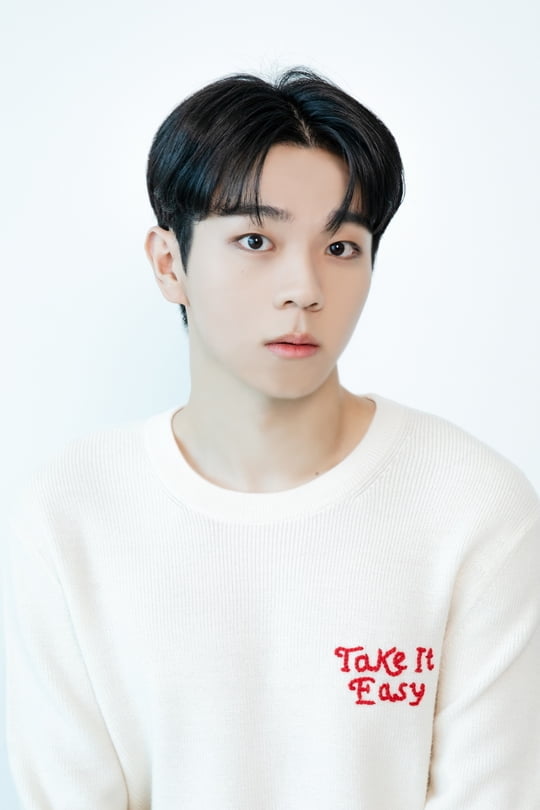김상우, 시크와 청량을 넘나드는 팔색조 매력