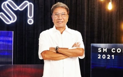 [공식] SM "이수만, 페이퍼컴퍼니 운영? 근거無…국세청 조사서 합법성 확인"