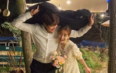 정겨운♥김우림, 결혼 4주년 맞아 셀프 촬영 "영화처럼 멋있게 살자" [TEN★]