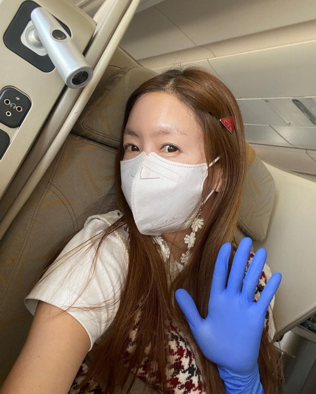'재미교포♥' 김정은, 명품P사 51만원짜리 헤어핀 꽂고 "허니" 만나러 미국行 [TEN★]