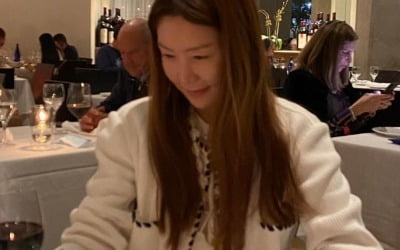 '뉴욕行' 김정은, ♥재미교포 남편과 데이트갔나…파인다이닝서 코스 요리 [TEN★]