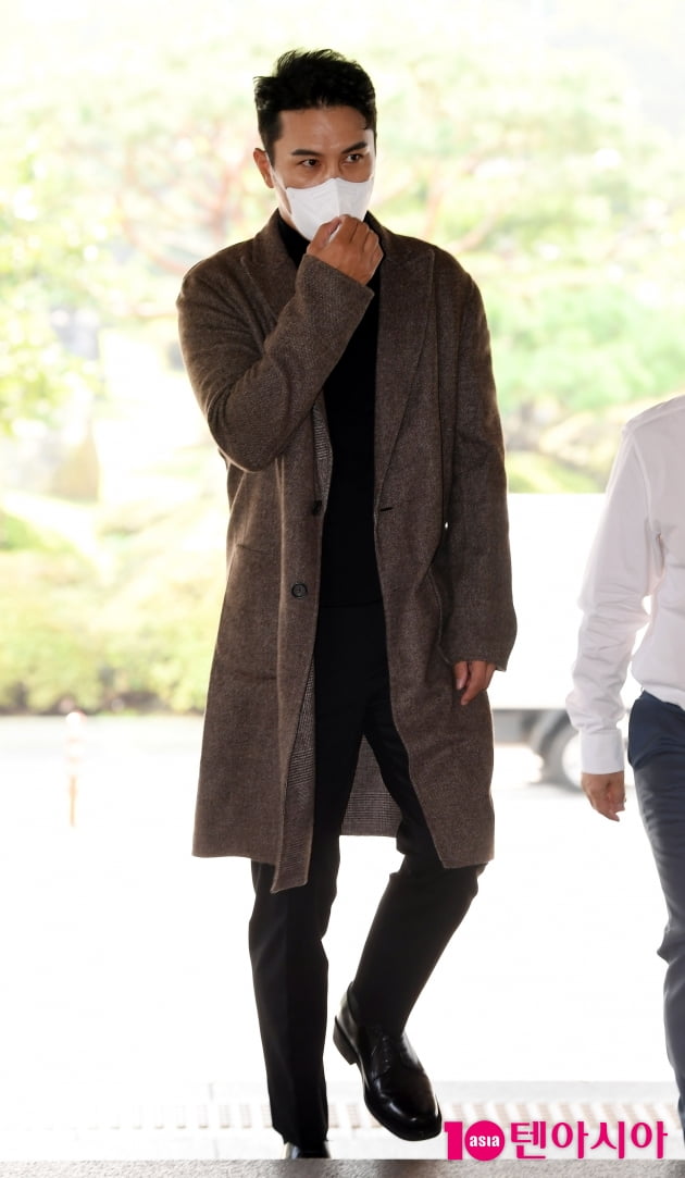 [TEN 포토] 장민호 '가을남자 왔어요'