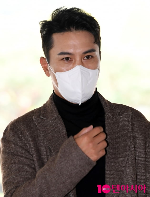 [TEN 포토] 장민호 '우주를 담은 눈동자'