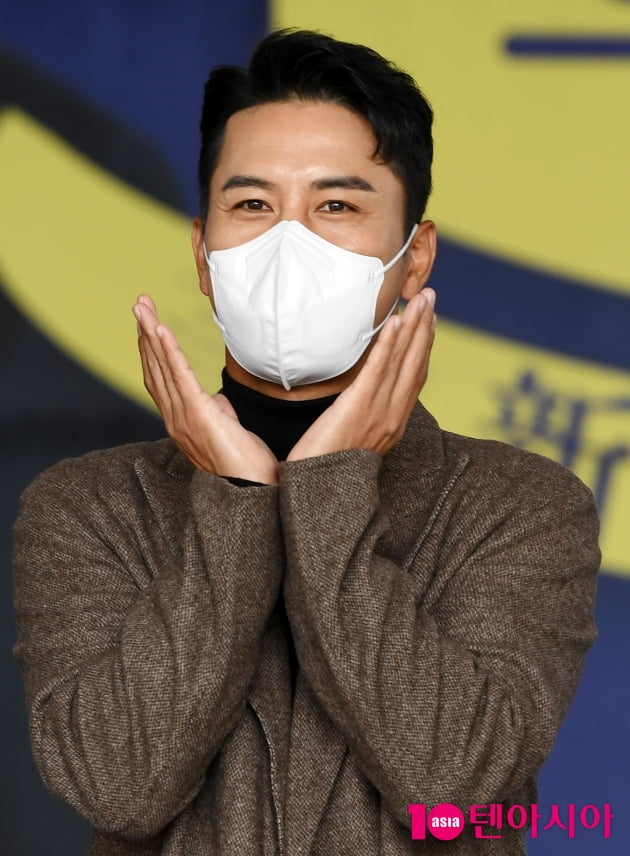 [TEN 포토] 장민호 '예능인 꽃이 활짝피었습니다'