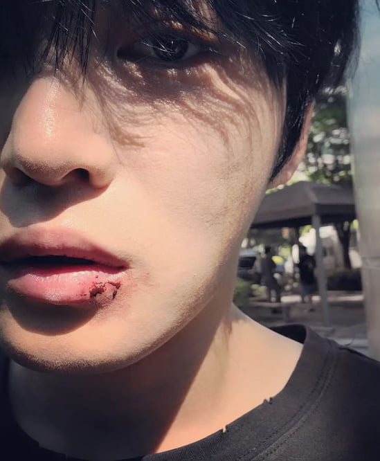 김재중, 입술 왜 터졌나…초근접 셀카에 걱정 한가득  [TEN★]