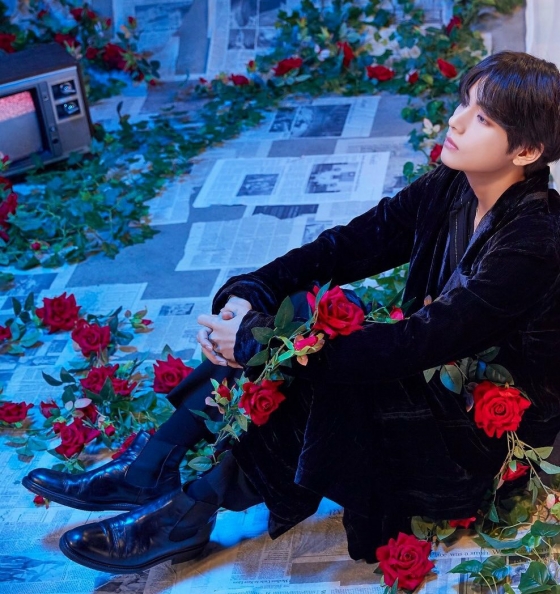 방탄소년단 뷔 솔로곡 '싱귤래리티' 유튜브 1억 7천만 스트리밍 돌파