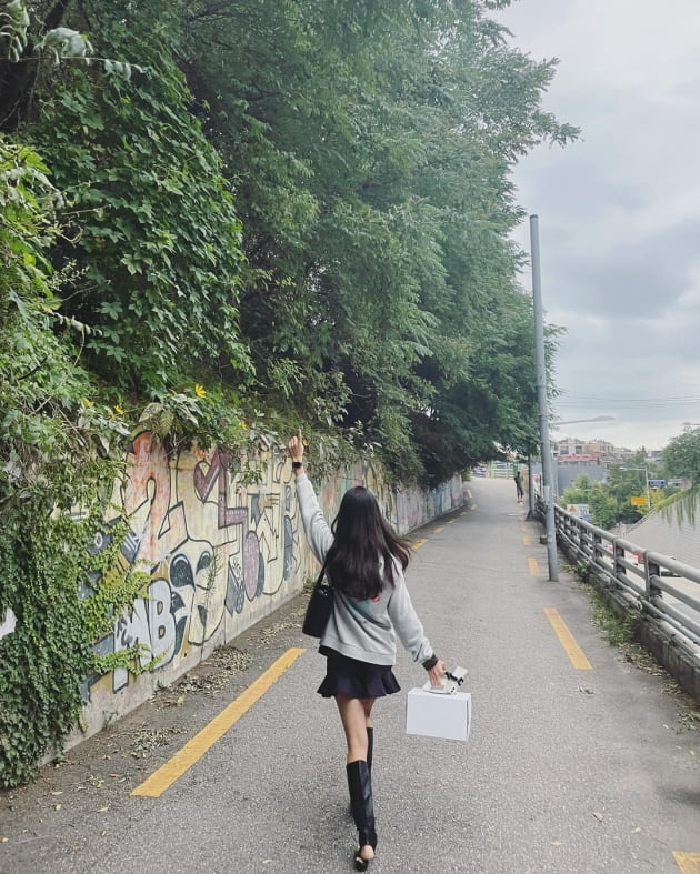 한채아X김성은, 해맑은 애엄마들…구멍 뚫린 부츠+캡모자로 소녀美 [TEN★]