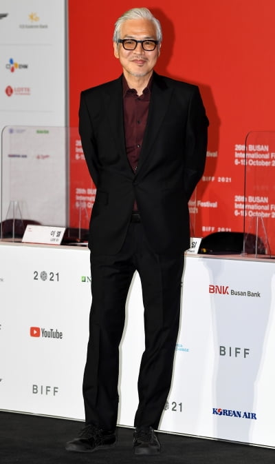 [TEN 포토] BIFF 개막작 '행복한 나라로' 임상수 감독
