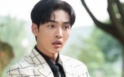 '달리와 감자탕' 김민재, 황석정에게 넥타이 잡혔다