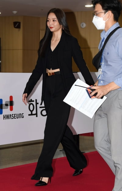 [TEN 포토] 이솜 '올해의 스타상의 발걸음'(부일영화상)