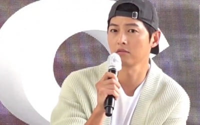 [BIFF] 송중기 "해외 경비행기서 외국인 3명 '오징어 게임' 시청…인기 실감" ('승리호')