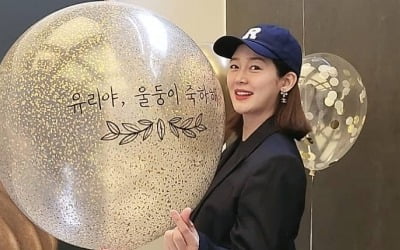 '예비 쌍둥이맘' 성유리, 청담동에서 베이비샤워 "감사해요"…입술 쪽 [TEN★]