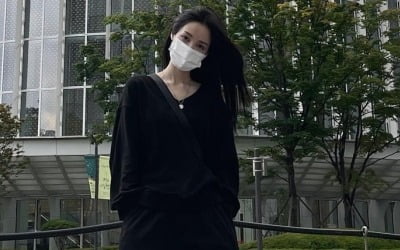 '성형 고백' 유깻잎, 이 비율이 158cm? 유럽 모델 느낌 [TEN★]