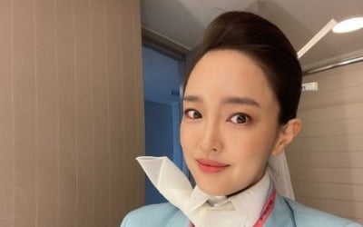 '정태우♥' 승무원 장인희, 복직 후 한껏 띄운 정수리…물오른 복숭아 미소 [TEN★]