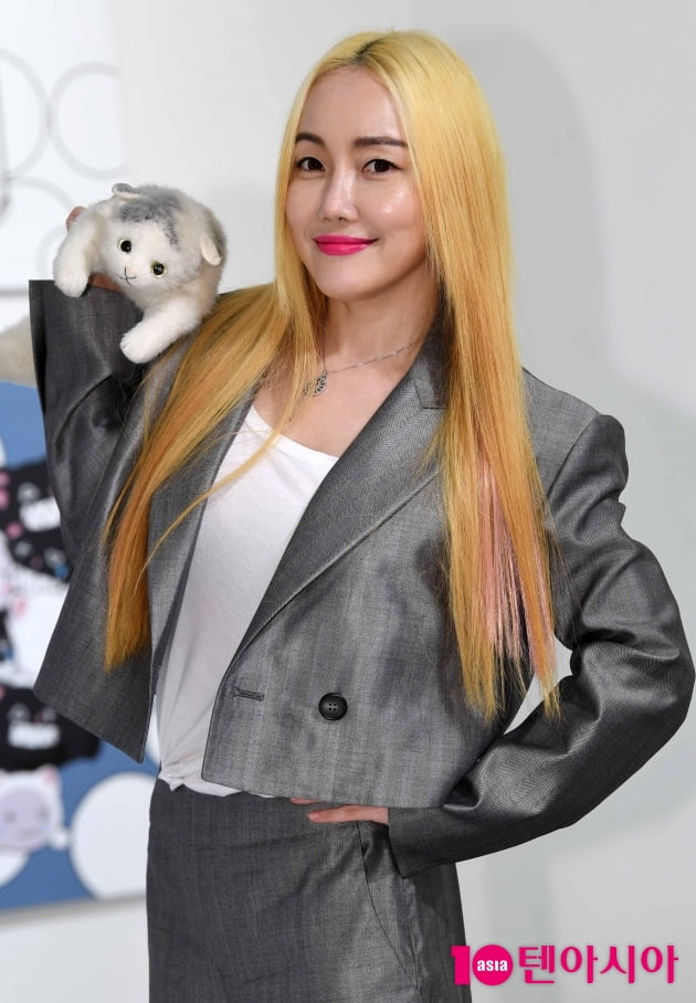 [TEN 포토] 낸시랭 "작가는 작품으로 승부한다"