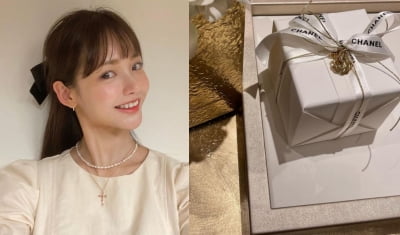 하연수, 32번째 생일 자축…명품 S사 선물 인증 [TEN★]