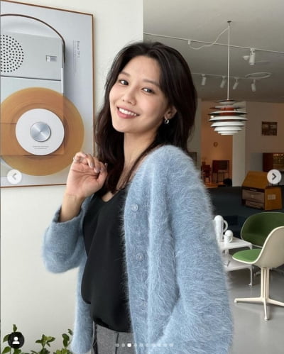 '정경호♥' 수영, 안구정화 꽃미소...가을여신[TEN★]