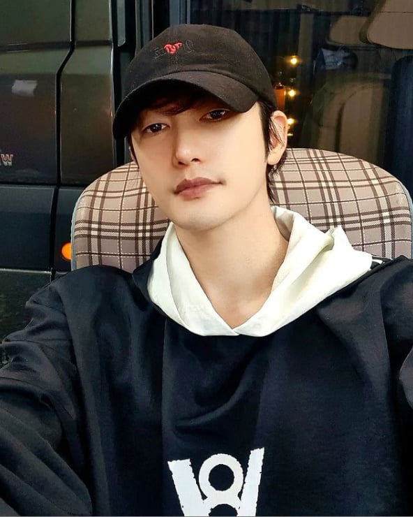 박시후, 빠져드는 강렬한 눈빛...또렷한 이목구비[TEN★]