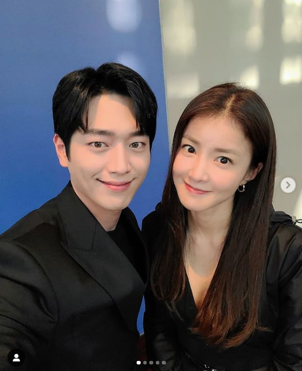 이시영, 서강준과 설레이는 커플...그리드 촬영 종료 곧 만나요[TEN★]