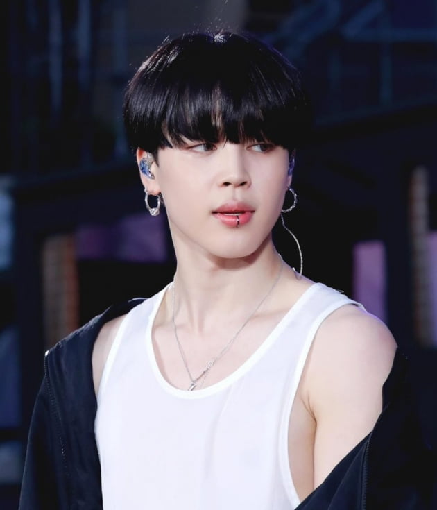 방탄소년단 지민, K팝 인기투표 KDOL 역대급 생일 하트..'모든 부문 최다 올킬'