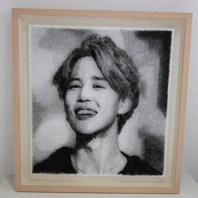 방탄소년단 지민, '마릴린 먼로'와 어깨 나란히 뮤즈...2021 한국국제아트페어 전시