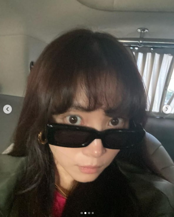 오윤아, 선글라스로 얼굴 반이 가려졌네...귀여운 표정은 덤[TEN★]
