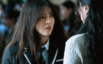 '마이 네임' 한소희의 새 얼굴, '예쁨' 벗어 던졌다
