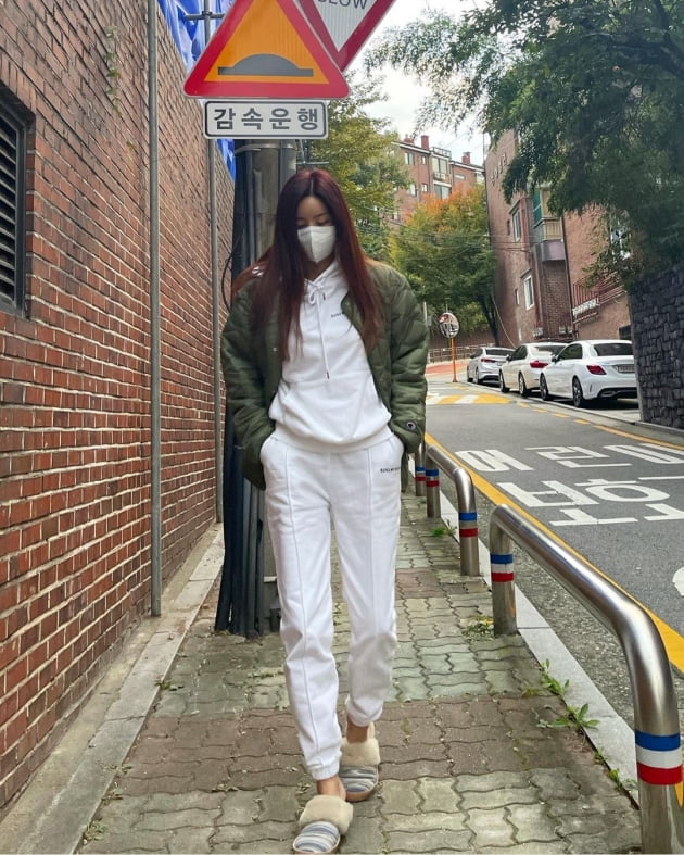 박솔미, ♥한재석과 길거리 데이트 '포착'…"뒤에 '큰아들'" [TEN★]