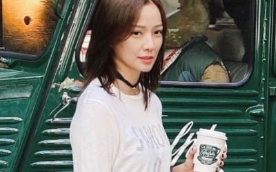 '권상우♥' 손태영, 7살 딸과 뉴욕 쇼핑데이트…뒷모습도 꼭 닮은 모녀 [TEN★]