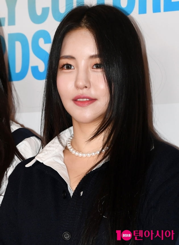 [TEN 포토] 브레이브걸스 유정 '돋보이는 꼬복좌 미모'