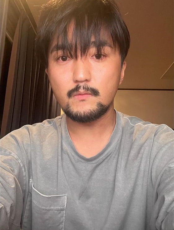 유병재, 앞머리 잘랐는데...눈은 왜 찔리지?[TEN★]