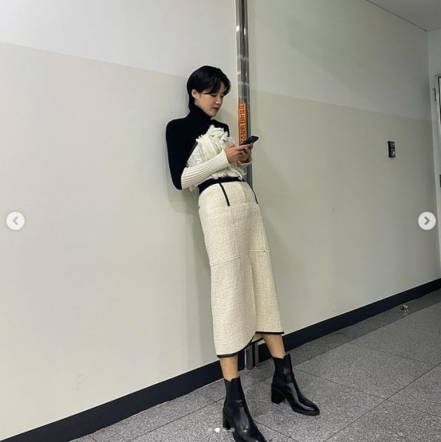 장도연, 돋보이는 9등신 비율...美친 다리 길이 174cm 위엄[TEN★]