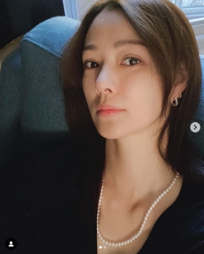 손태영, 보석 마저 기죽이는 미모...♥권상우 행복하겠다[TEN★]