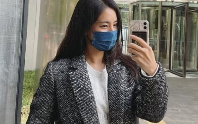 '차범근 며느리' 한채아, 상암동 길거리에서 드러낸 힙한 매력 "끄읏" [TEN★]