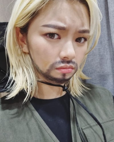 트와이스 정연, 섹시한 턱수염?...재미있어요[TEN★]