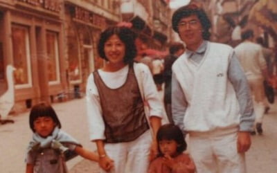 '임신' 성유리, 쌍둥이 크면 이런 모습? 어린 시절 가족사진 보니 [TEN★]