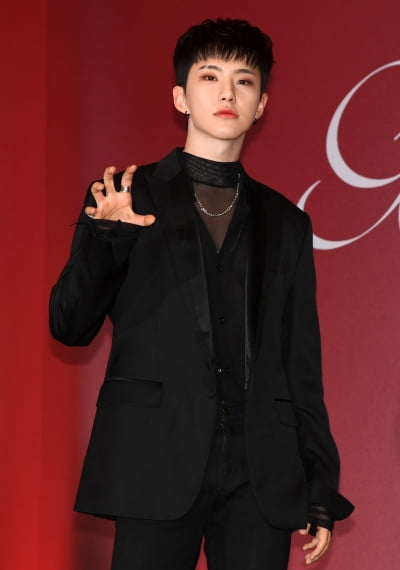 [TEN 포토] 세븐틴 호시 '호랑이 발톱'