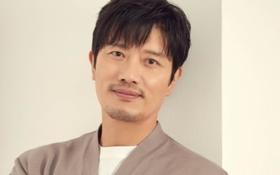 [TEN인터뷰] '마이네임' 박희순 "한소희 얼굴 예쁘다 생각 안 해, ♥박예진도 응원"