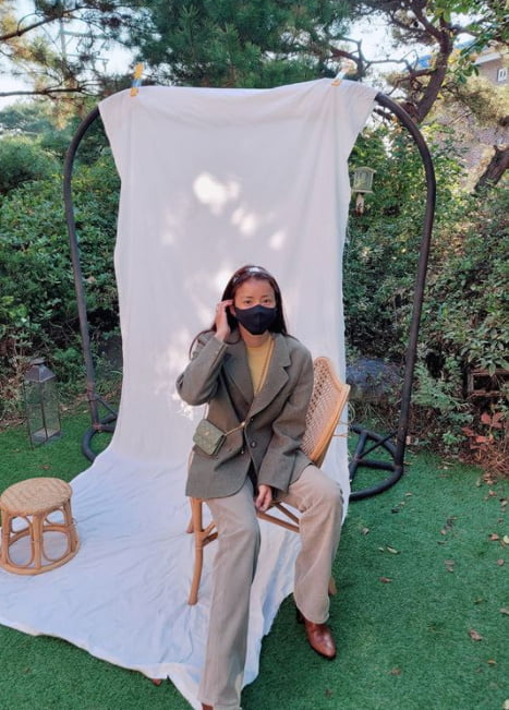 이시영, 가을룩의 하이라이트는 명품 머리띠 [TEN★]
