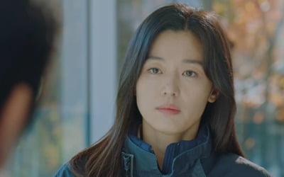 김은희표 미스터리 통했다…'지리산' 2회만 두 자릿수 돌파 '최고 14.4%'