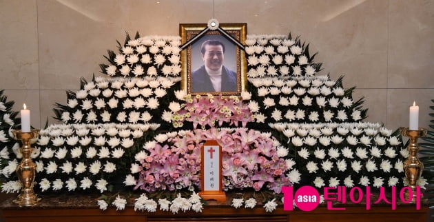 [TEN 포토] '한국 영화계의 거목' 故 이태원 대표 빈소