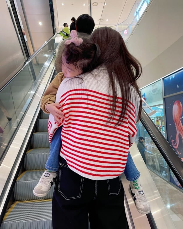 '외식사업가♥' 이시영, 집 나설 때 딸이 돌아갈 땐 아들로? "한 달 설득, 커트" [TEN★]